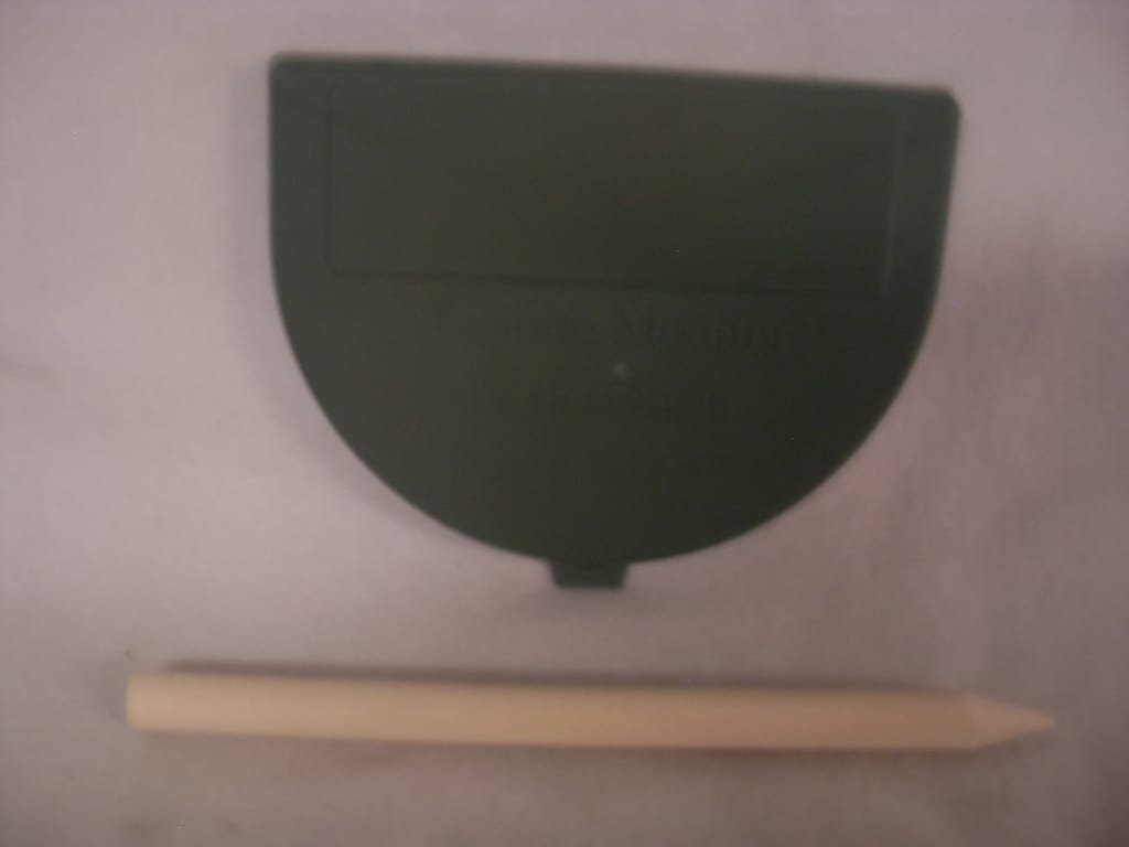 B&G TM-1 Termite Monitor - Green - Brown - Cardboard