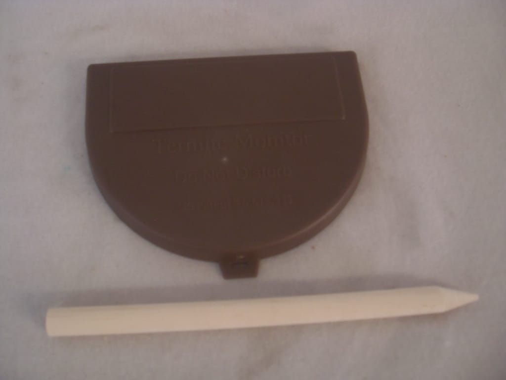 B&G TM-1 Termite Monitor - Green - Brown - Cardboard B&G TM-1 Termite Monitor - Green - Brown - Cardboard
