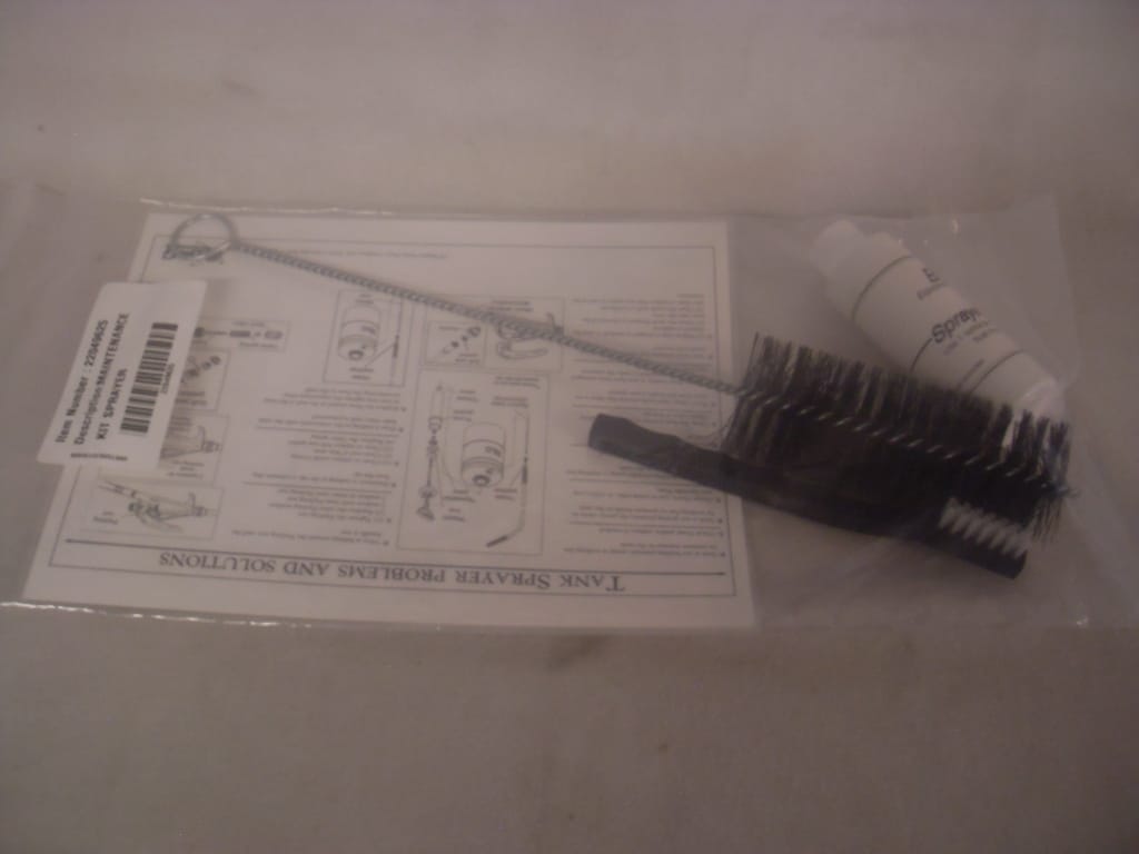 B&G Sprayer Cleaning Maintenance Kit 22049625 B&G Sprayer Cleaning Maintenance Kit 22049625