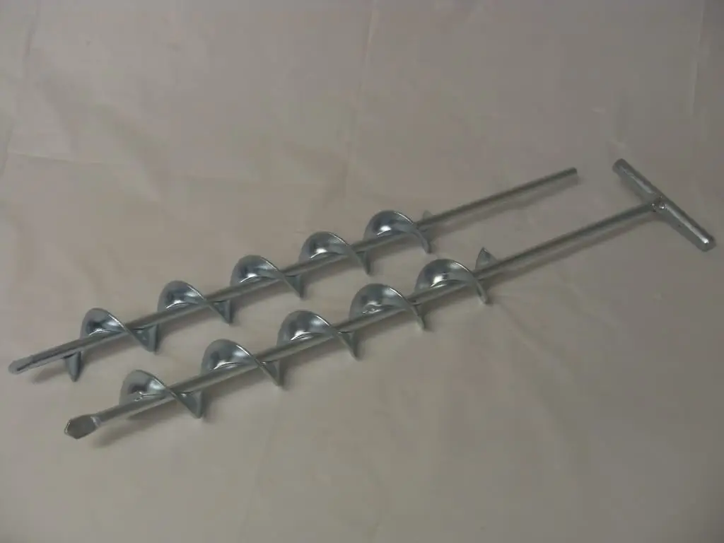 Cleanout Auger for Termite Bait Station