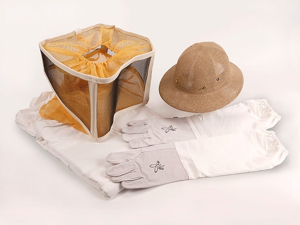 Bee Suit Complete Kit included Helmet, Gloves Bee Suit Complete Kit included Helmet, Gloves