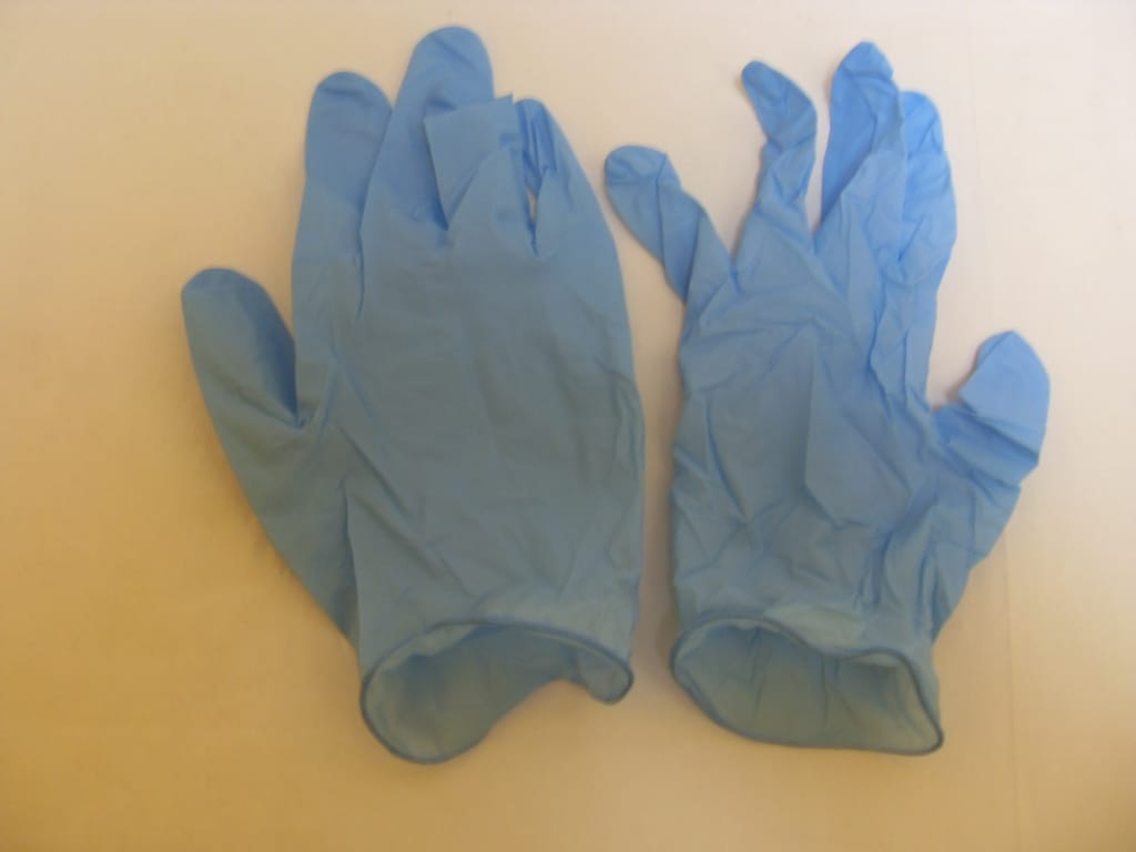 Nitrile Disposable Glove Industrial Grade - Box of 100 Nitrile Disposable Glove Industrial Grade - Box of 100