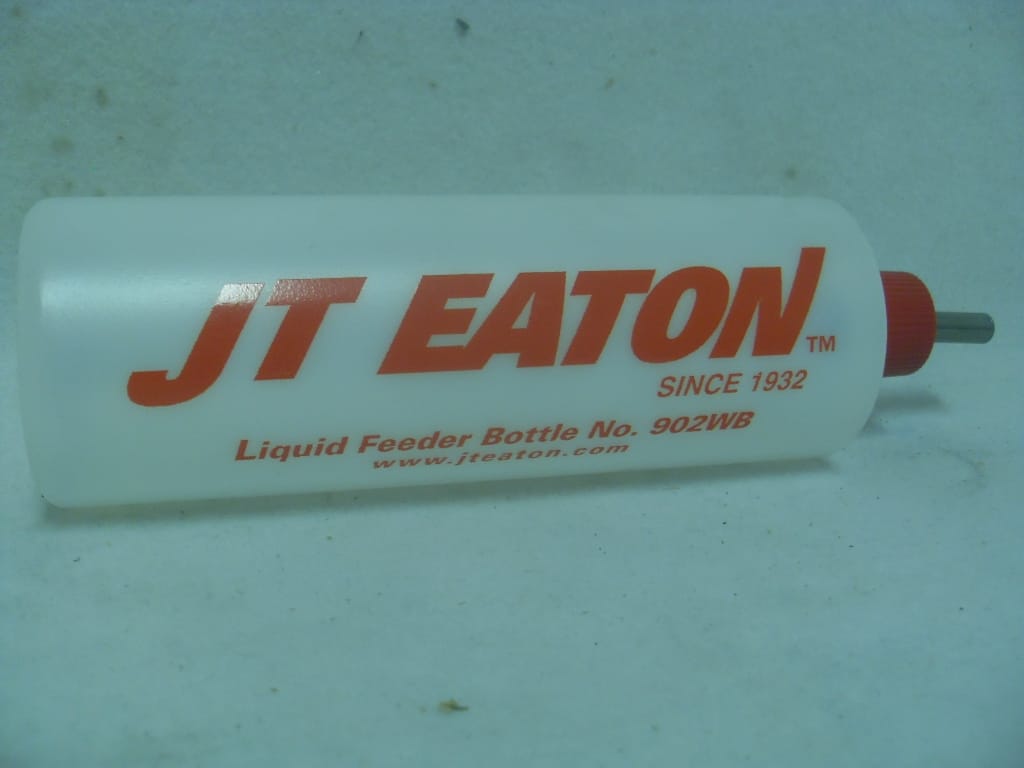 JT Eaton Liquid Feeder Bottle 902WB - 16 Oz JT Eaton Liquid Feeder Bottle 902WB - 16 Oz