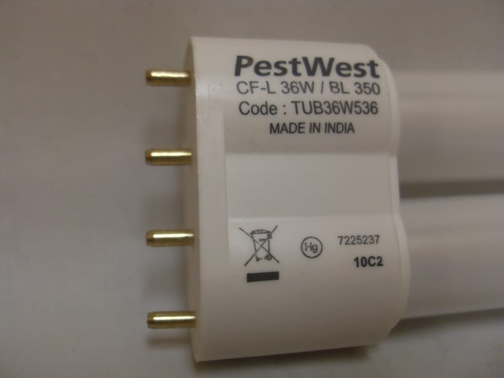 Vector Plasma 20-1082 Shatterproof Replacement Bulb 36 Watts Single Vector Plasma 20-1082 Shatterproof Replacement Bulb 36 Watts Single