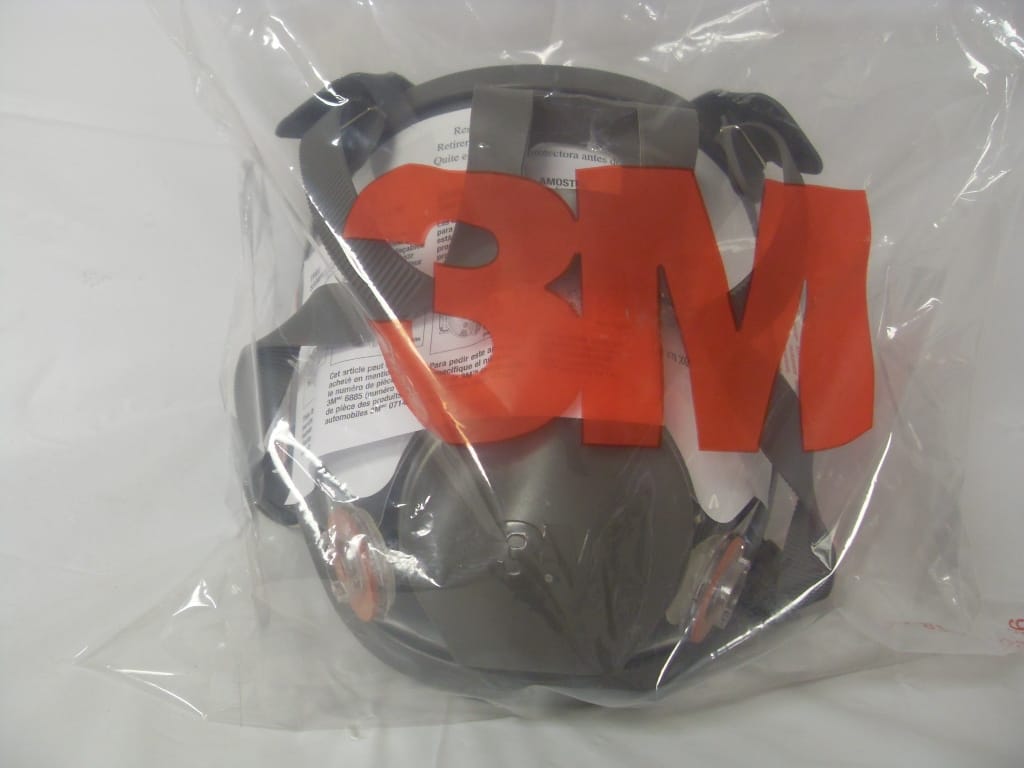 3M Full Facepiece Respirator 6000 Series 6900 Large 3M Full Facepiece Respirator 6000 Series 6900 Large